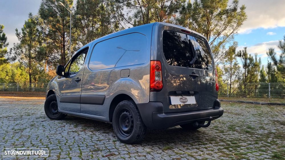 Citroën Berlingo 1.6HDI 90CV Exclusive - 23