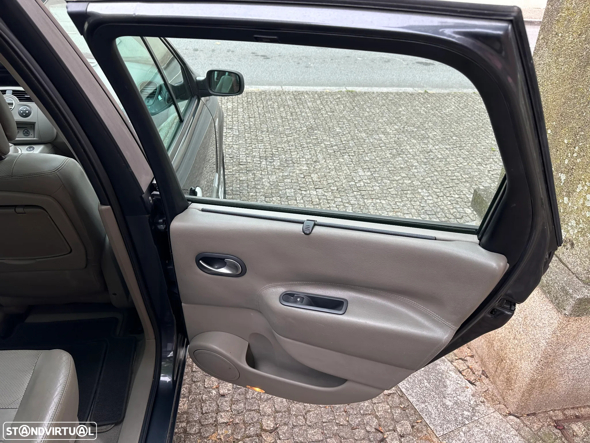 Renault Grand Scénic 1.5 dCi SL Exclusive II - 21