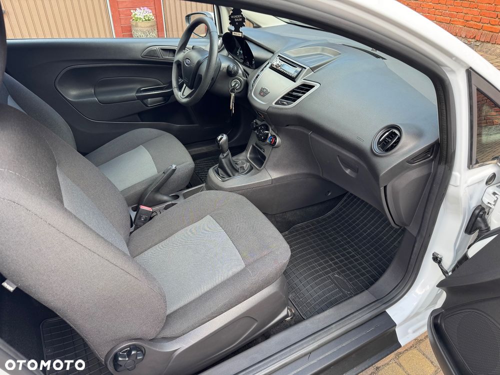 Ford Fiesta 1.25 Trend Edition - 14