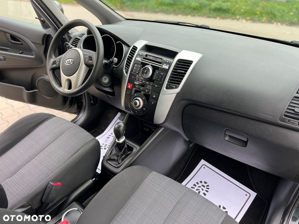 Kia Venga 1.4 CVVT Business Line - 25