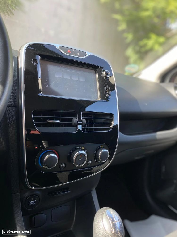 Renault Clio TCe 90 Dynamique - 11