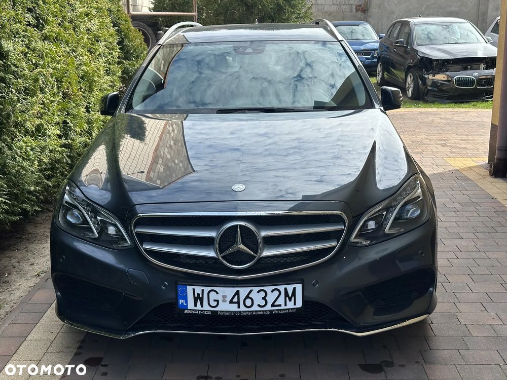 Mercedes-Benz Klasa E 250 BlueTEC 4Matic 7G-TRONIC
