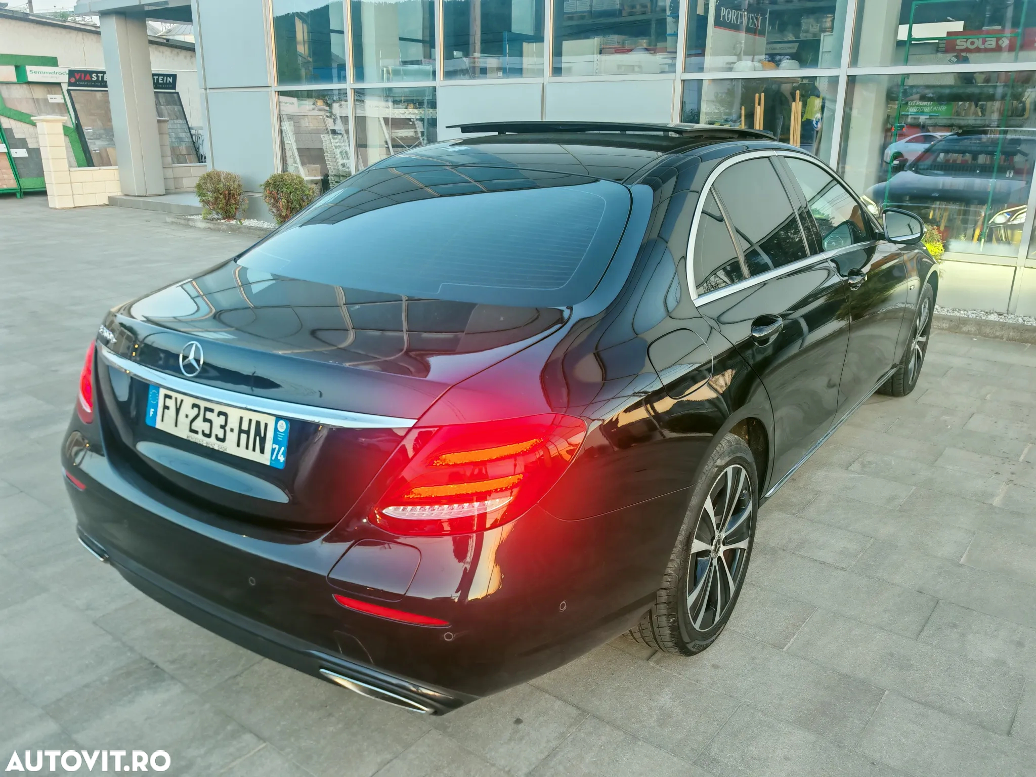 Mercedes-Benz E - 3