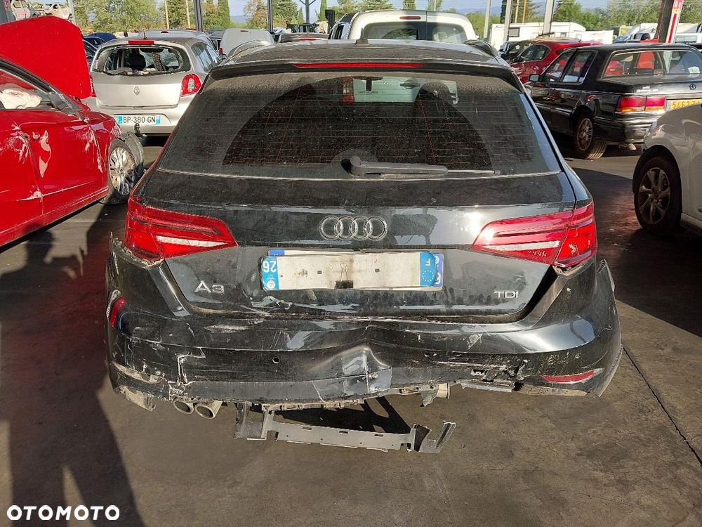Audi A3 Sportback 2.0 TDI DPF clean diesel quattro S line Sportpaket - 3