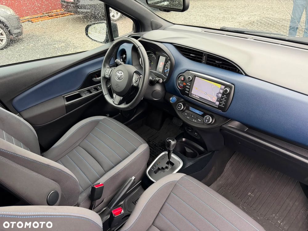 Toyota Yaris 1.5 VVT-i Comfort mit Design Paket - 37