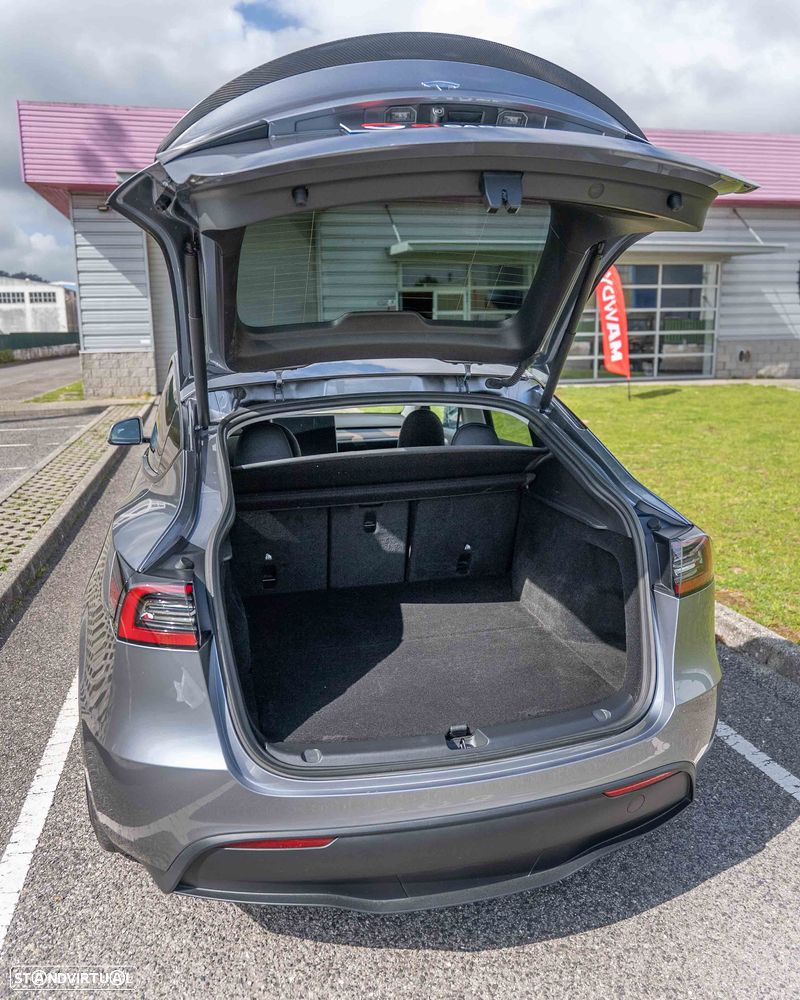 Tesla Model Y Performance Tração Integral - 27