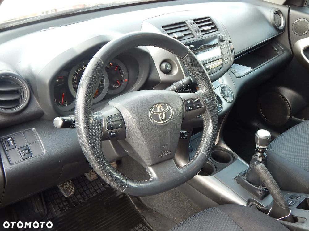 Toyota RAV4 2.2 D-4D 4x4 Life - 17