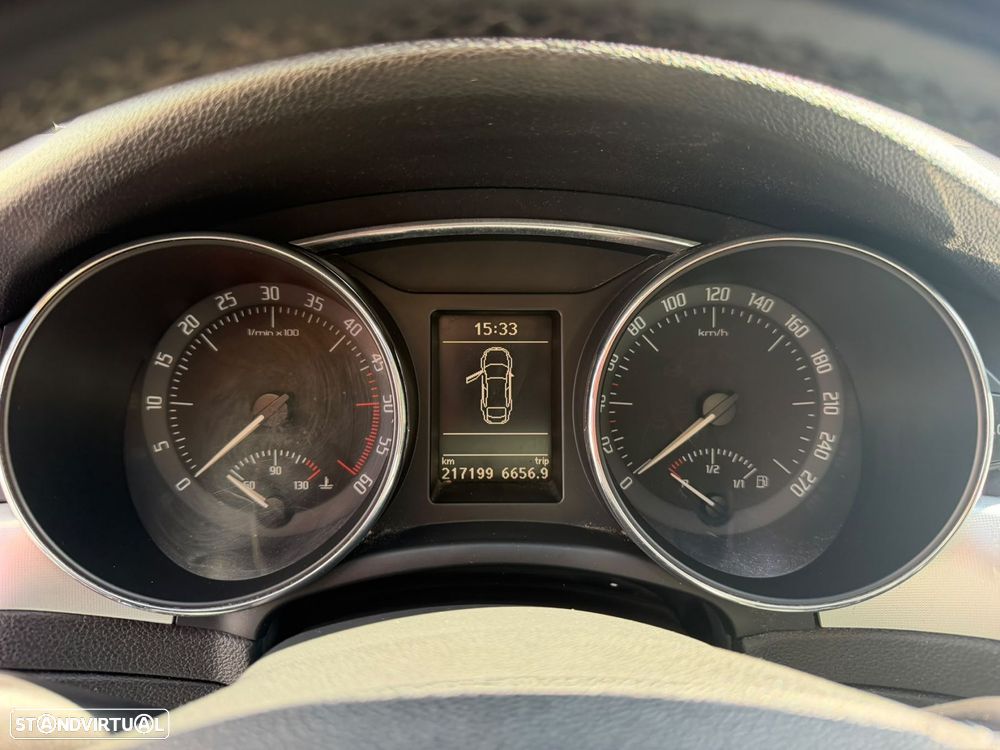 Skoda Superb 1.6 TDI Ambition - 30