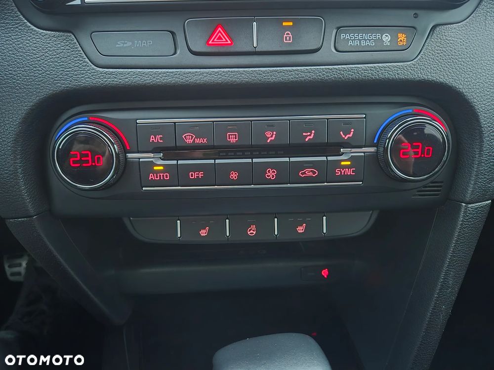 Kia Ceed 1.6 CRDi DCT GT Line - 22