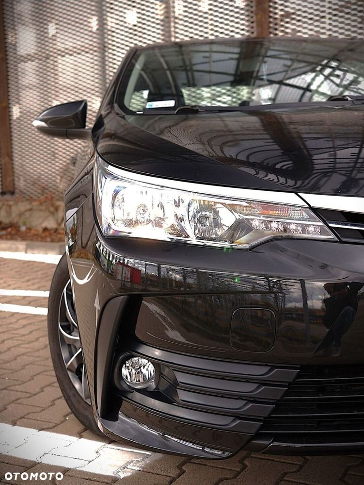 Toyota Corolla 1.6 Active EU6 - 9