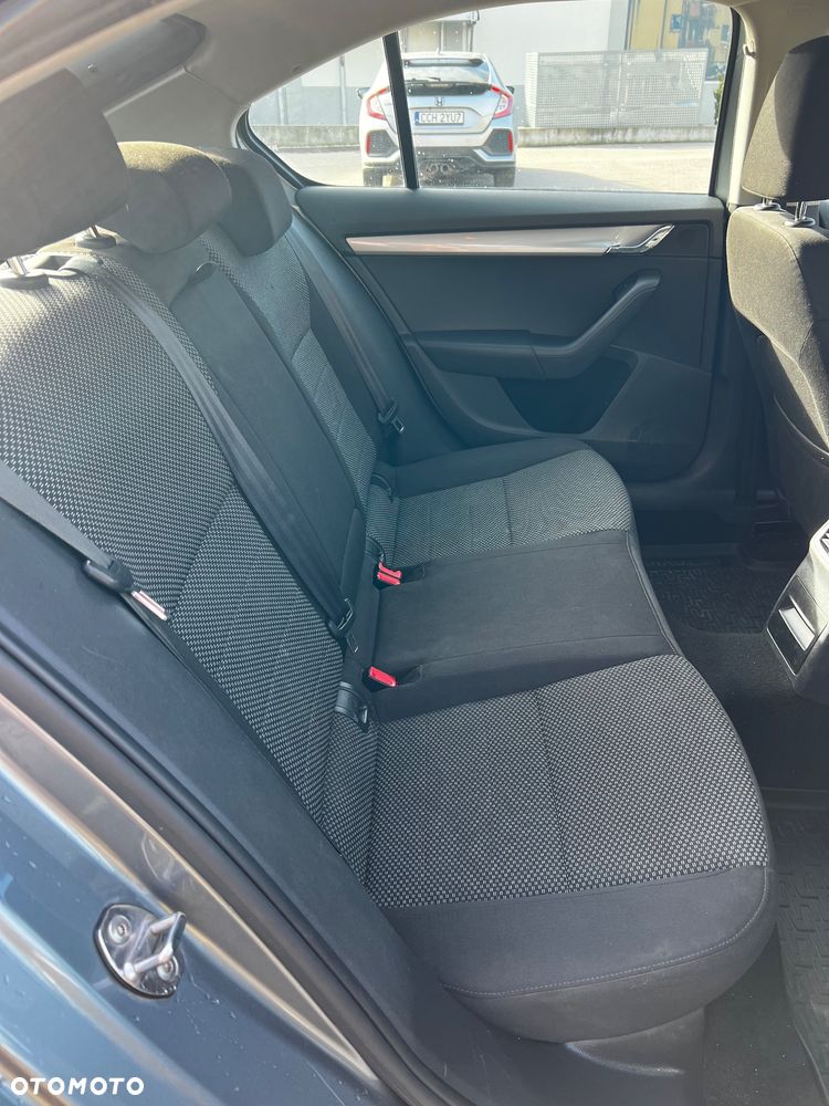 Skoda Octavia 1.4 TSI Ambition - 14