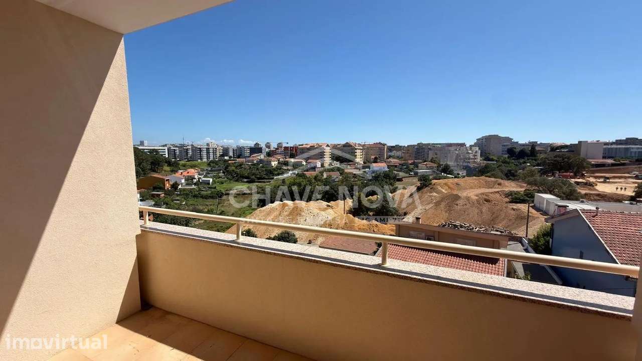 PS - Apartamento T1+1 Último Piso c/ Lugar de Garagem em Canidelo - Grande imagem: 2/19