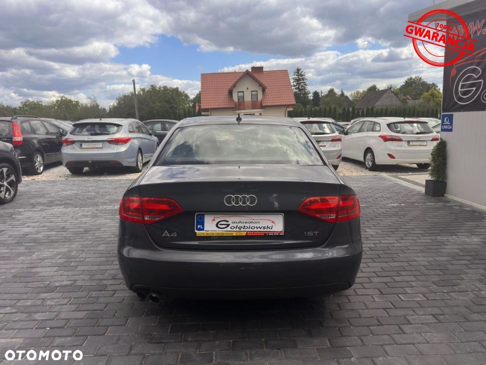 Audi A4 Limousine - 9