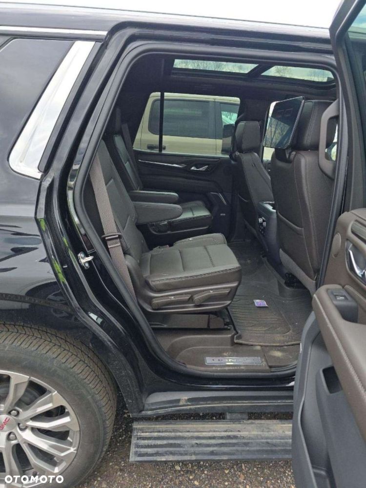 GMC Yukon - 15