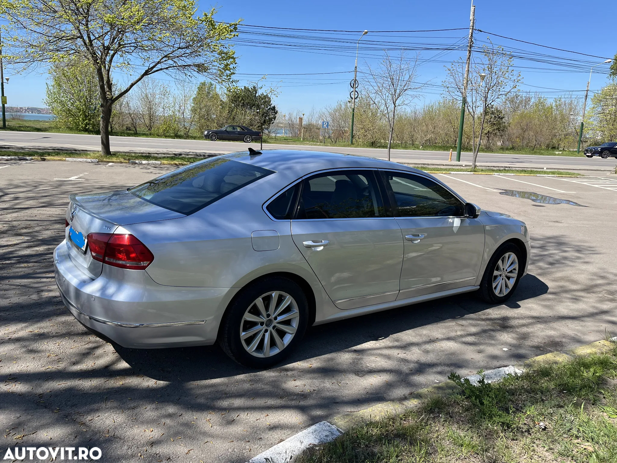 Volkswagen Passat Variant 2.0 TSI OPF DSG Elegance - 3