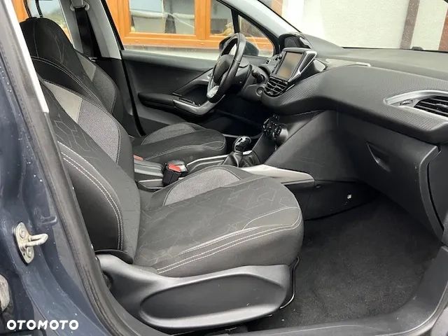 Peugeot 2008 BlueHDi 100 Active - 12