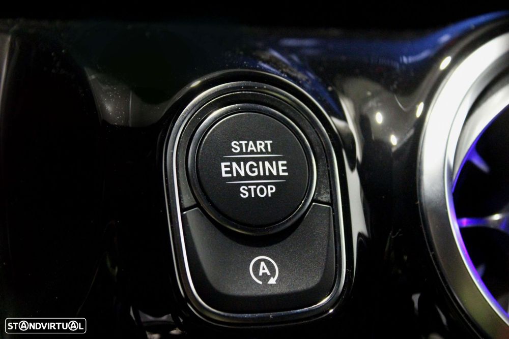 Mercedes-Benz GLA 180 d AMG Line - 32