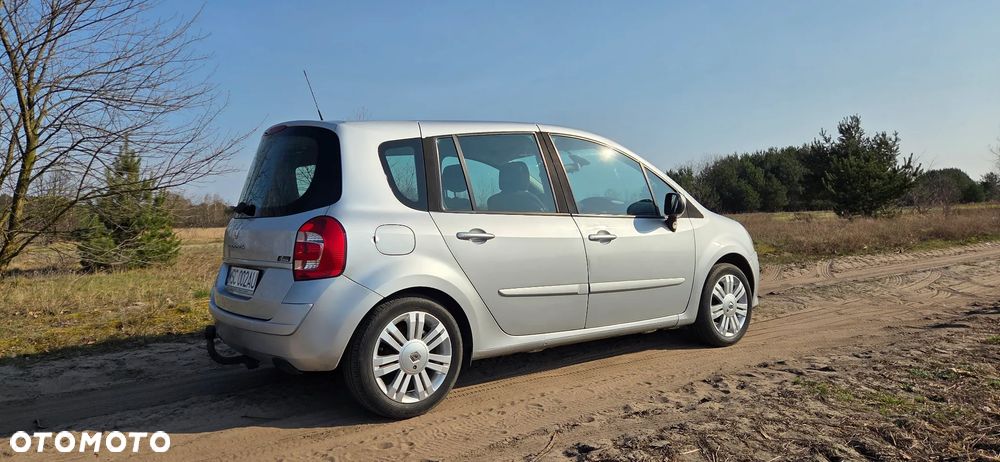 Renault Modus - 11