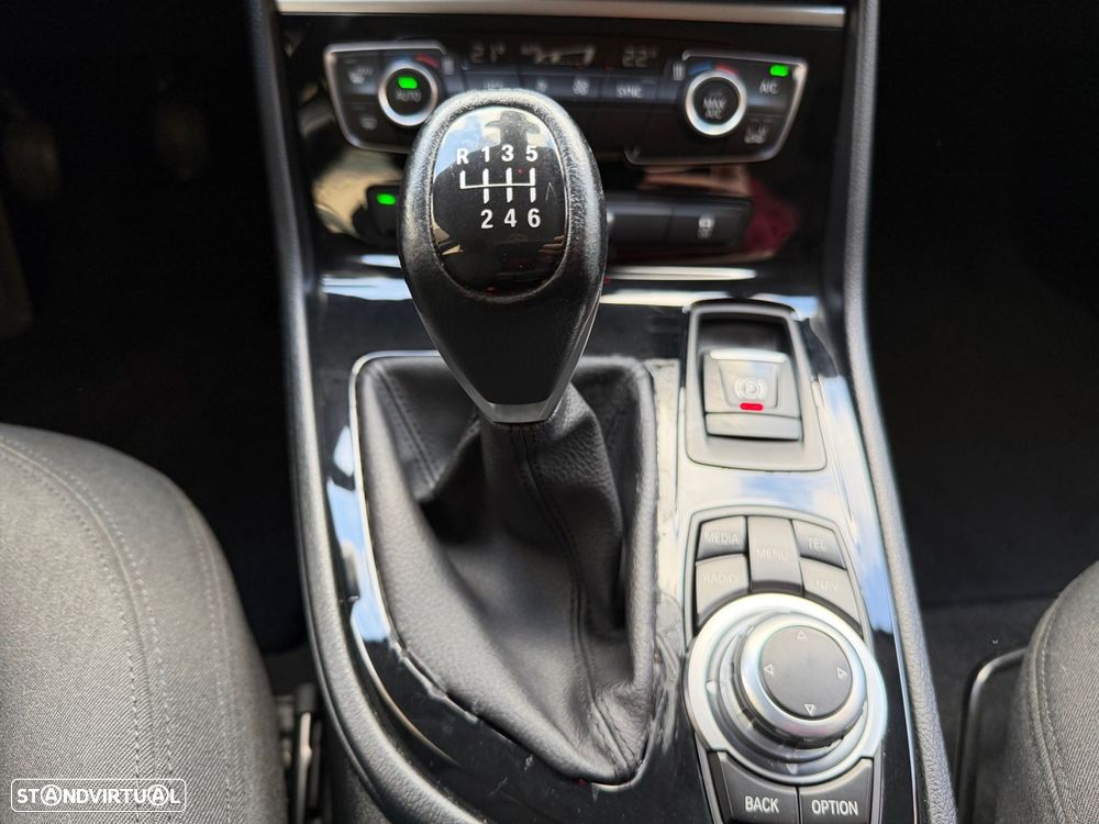 BMW 218 Active Tourer d Advantage - 13