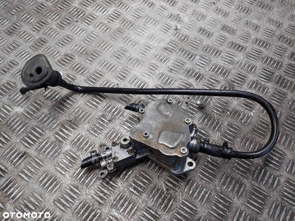 POMPA VACUM VOLKSWAGEN PASSAT B5 1.9 TDI LUK 038145209A - 1