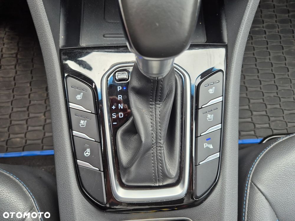 Hyundai IONIQ 1.6 GDI Premium - 18