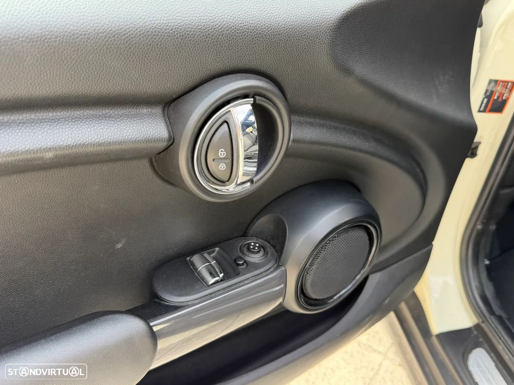 MINI 3 Portas Cooper D Seven - 19