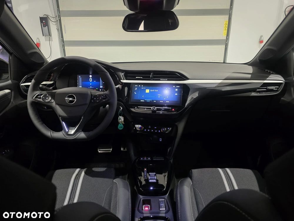 Opel Corsa 1.2 GS S&S - 14