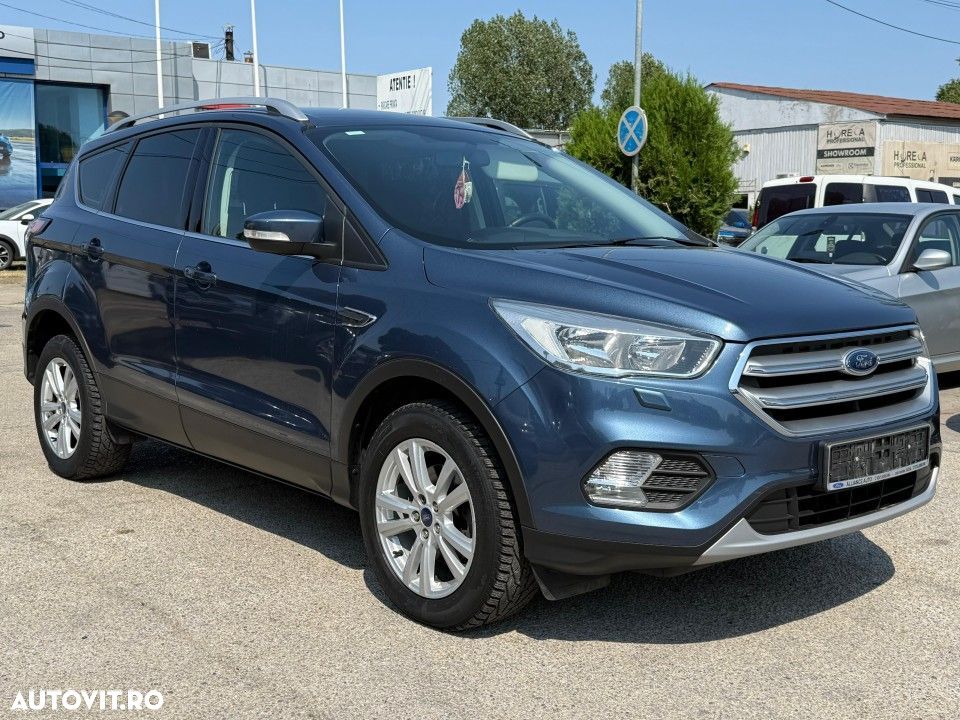 Ford Kuga 1.5 EcoBoost 2WD Trend - 3