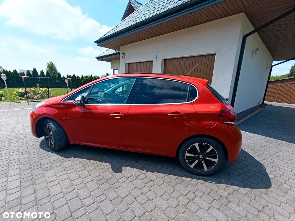 Peugeot 208 1.2 PureTech GPF Allure S&S EAT6 - 15