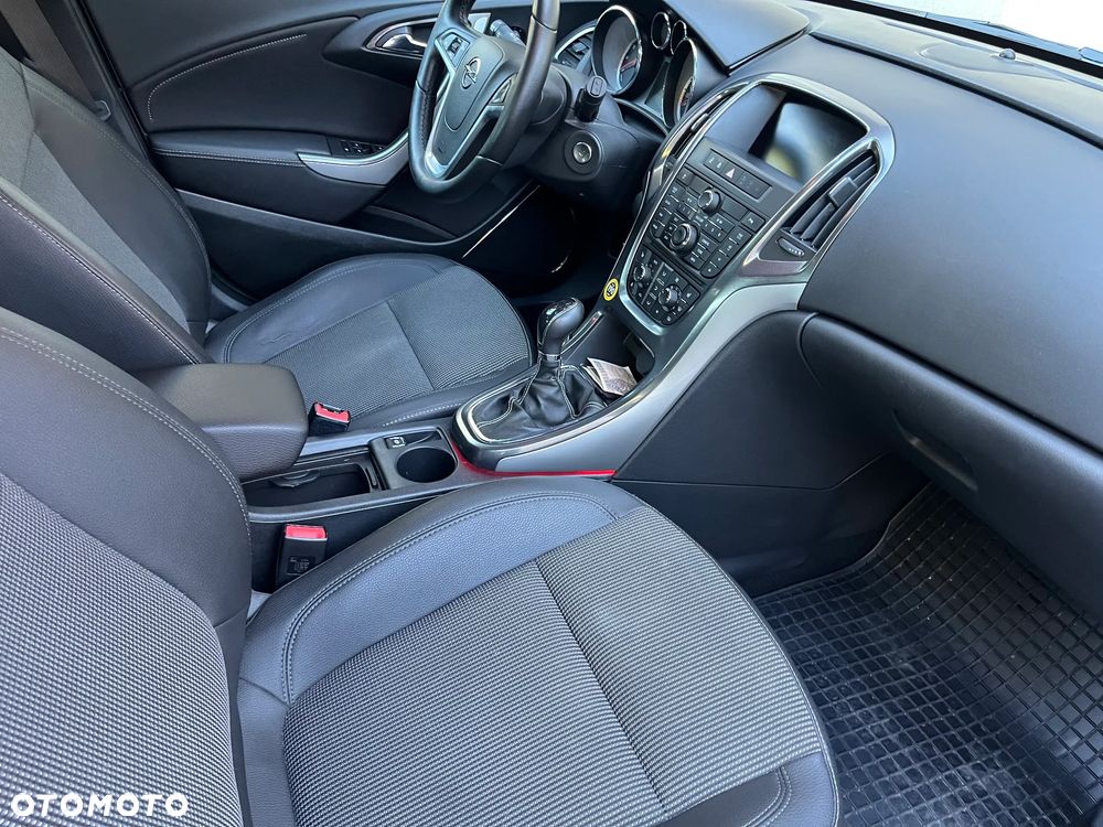 Opel Astra 1.4 Turbo - 9