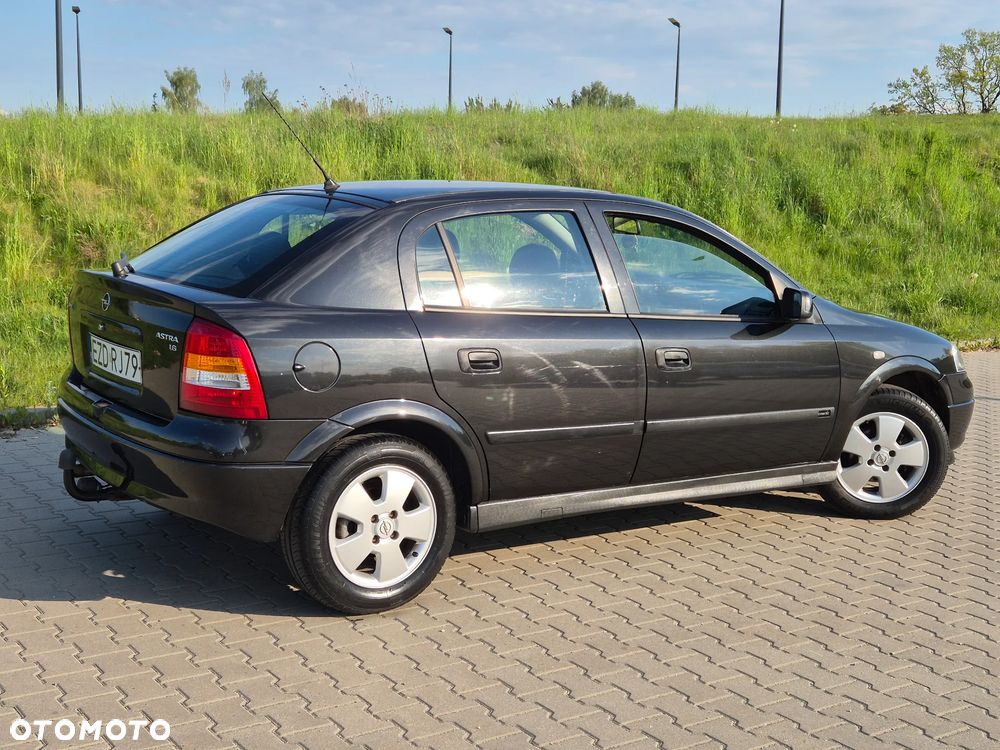 Opel Astra 1.6 Comfort / Cool - 10