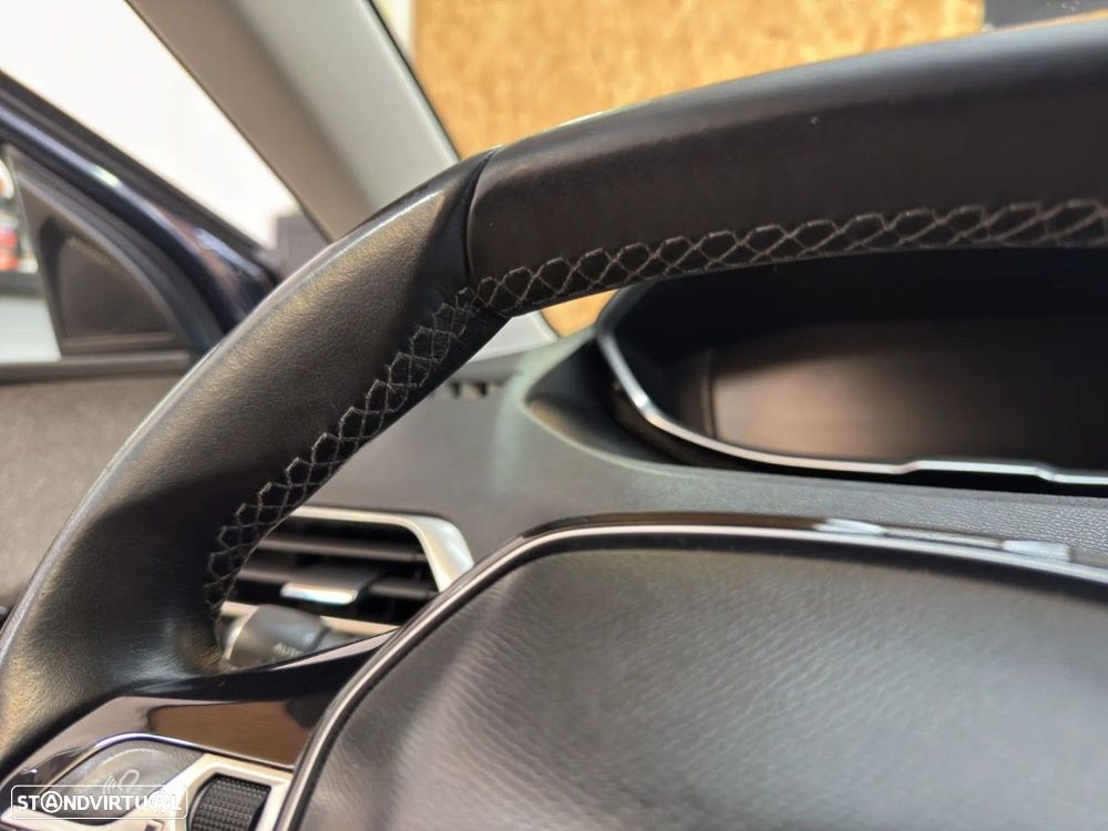 Peugeot 5008 1.2 PureTech Allure - 17