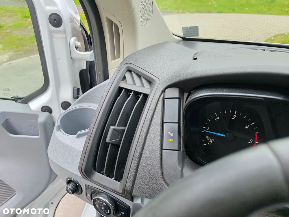Ford Transit - 17