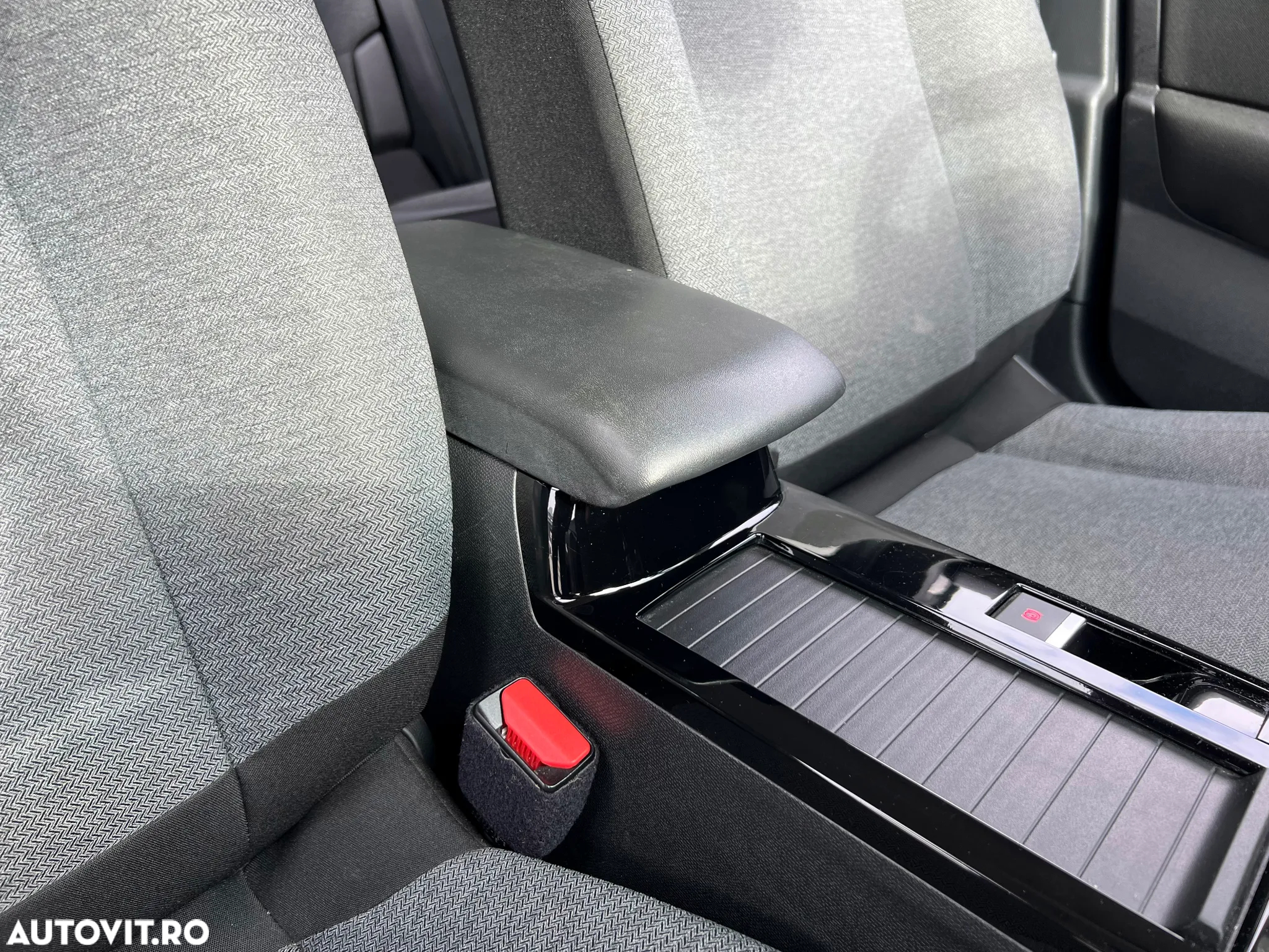 Citroën C4 1.2 PureTech 100 S&S BVM6 Feel - 7