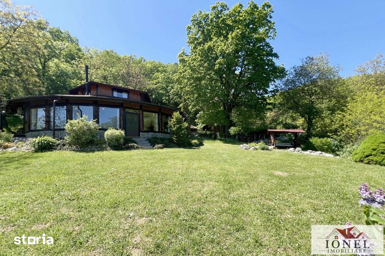 Casa exclusivista de vanzare in Aiud - Imagine principală: 2/20