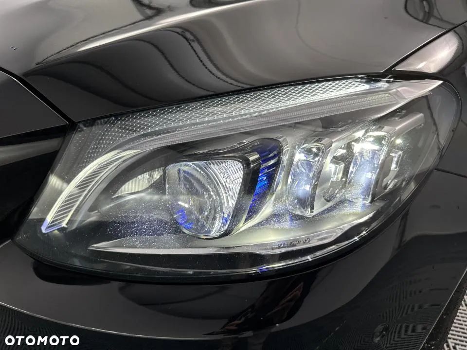 Mercedes-Benz Klasa C - 27