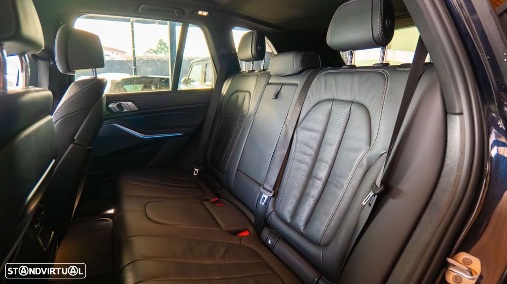 BMW X5 45 e xDrive Pack M - 32