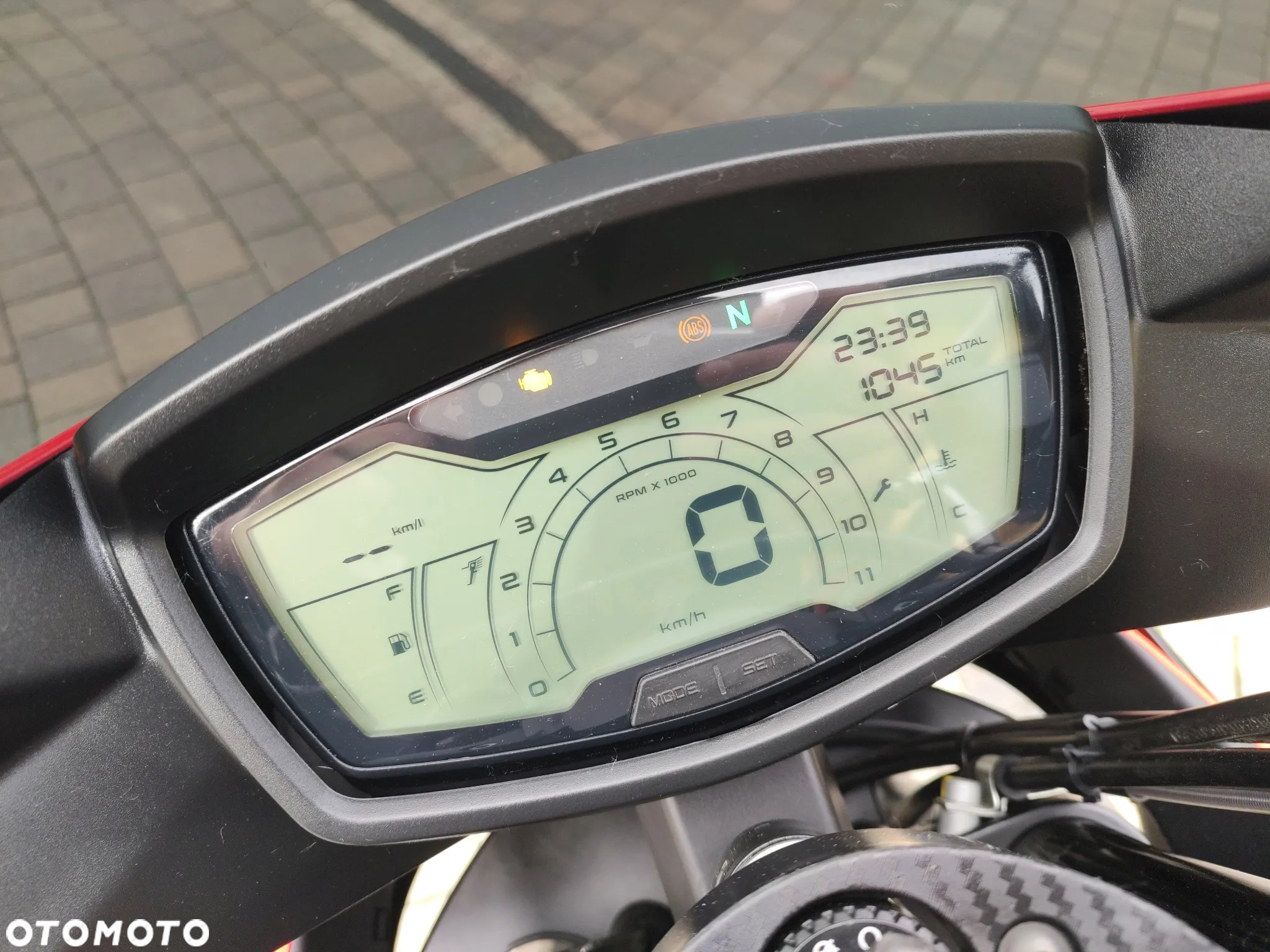 Aprilia Tuono - 12