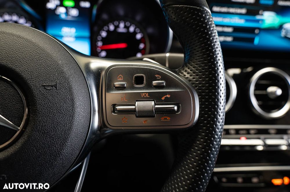 Mercedes-Benz GLC Coupe 300 e 4Matic 9G-TRONIC AMG Line - 22