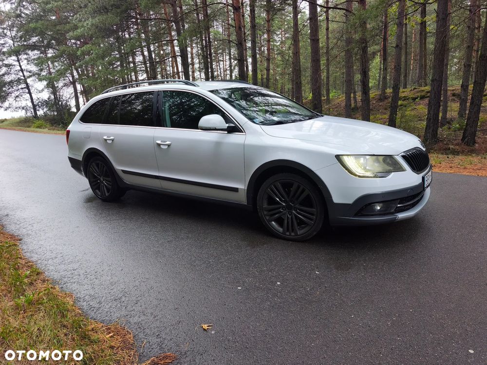 Skoda Superb 2.0 TDI Platinum Outdoor DSG - 12