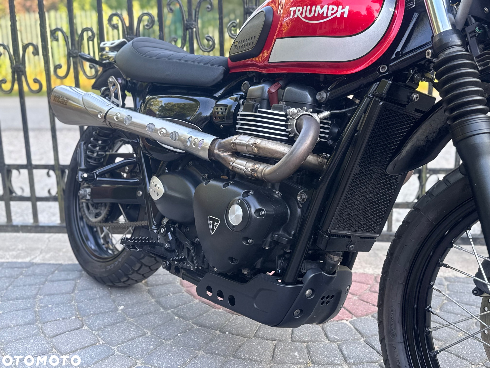 Triumph Street Scrambler - 12