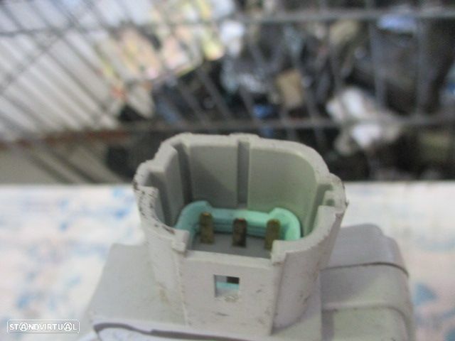 Fecho A2979 NISSAN PRIMERA P11 1999 FD 6 Pinos NISSAN PRIMERA 2 GT 1997 2.0I 150CV 4P CINZA FD 6 PINOS - 2