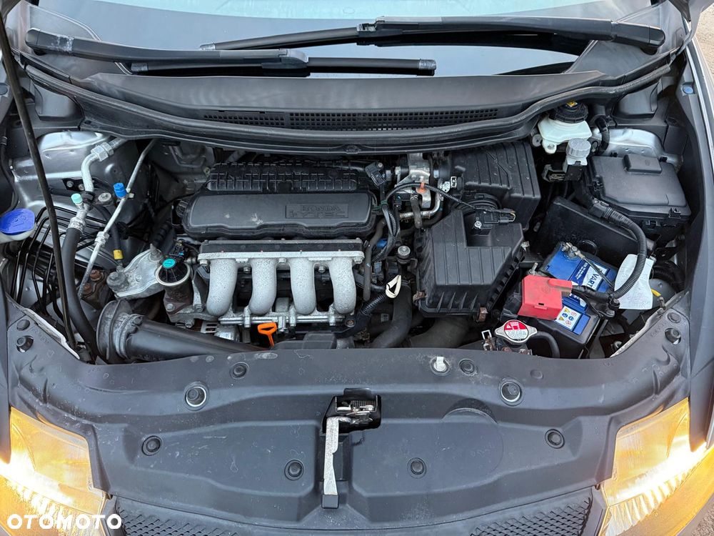 Honda Civic 1.4 i-VTEC Comfort - 28