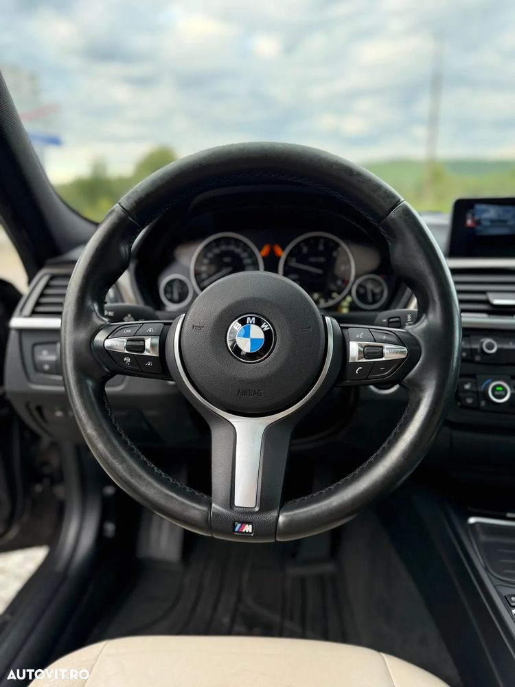 BMW Seria 3 320d Aut. - 13