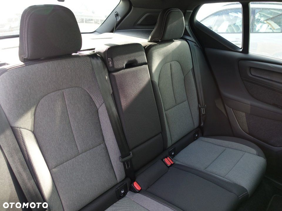 Volvo XC 40 - 24