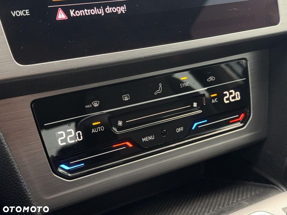 Volkswagen Passat - 31