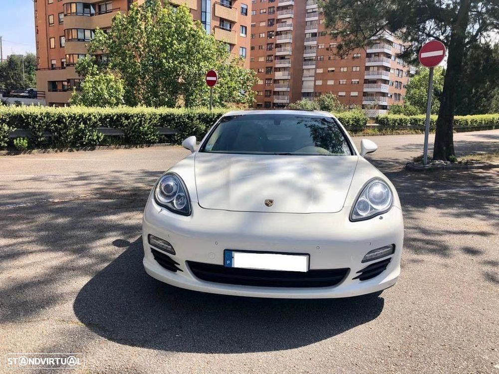 Porsche Panamera Platinum Edition - 2