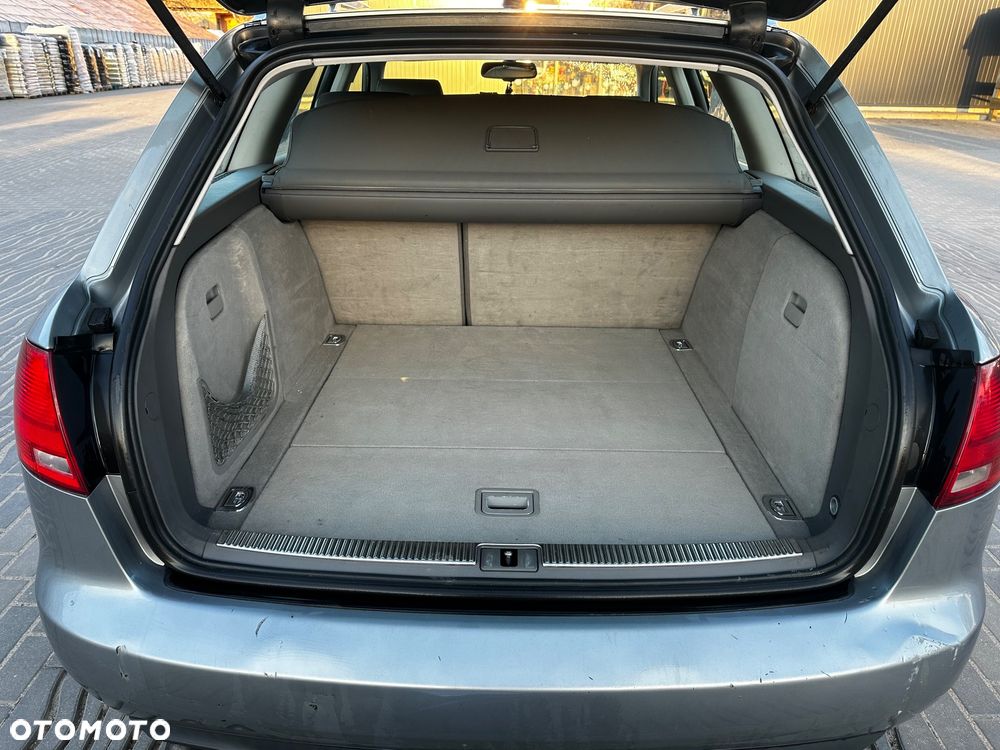 Audi A4 Avant 2.0 TDI - 9