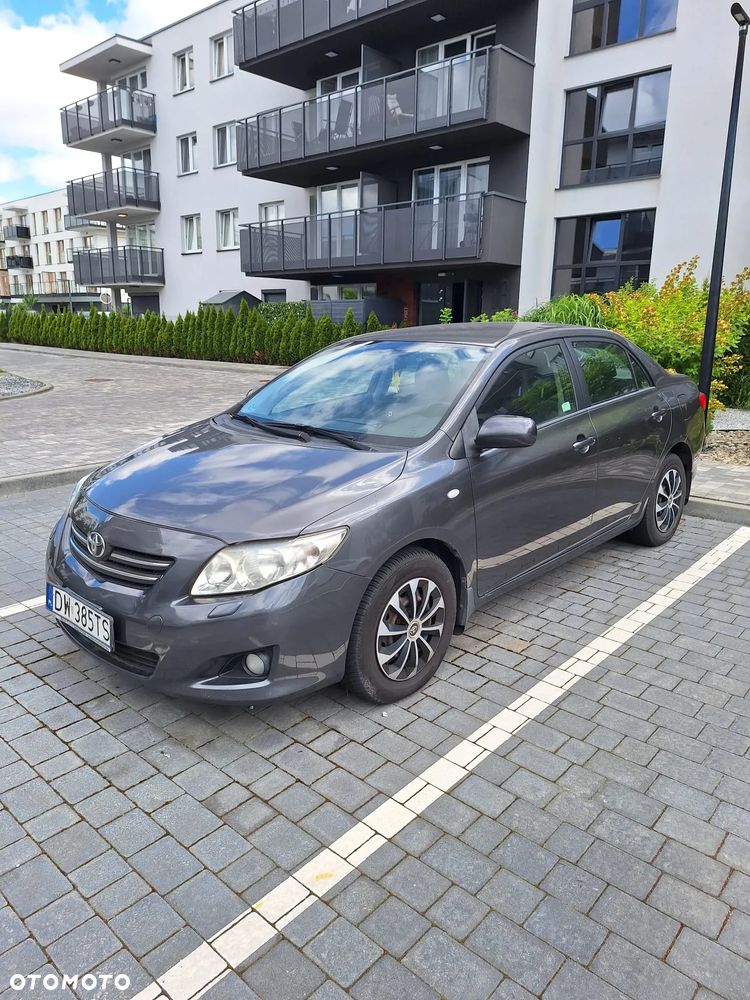Toyota Corolla 1.6 VVT-i Luna - 1