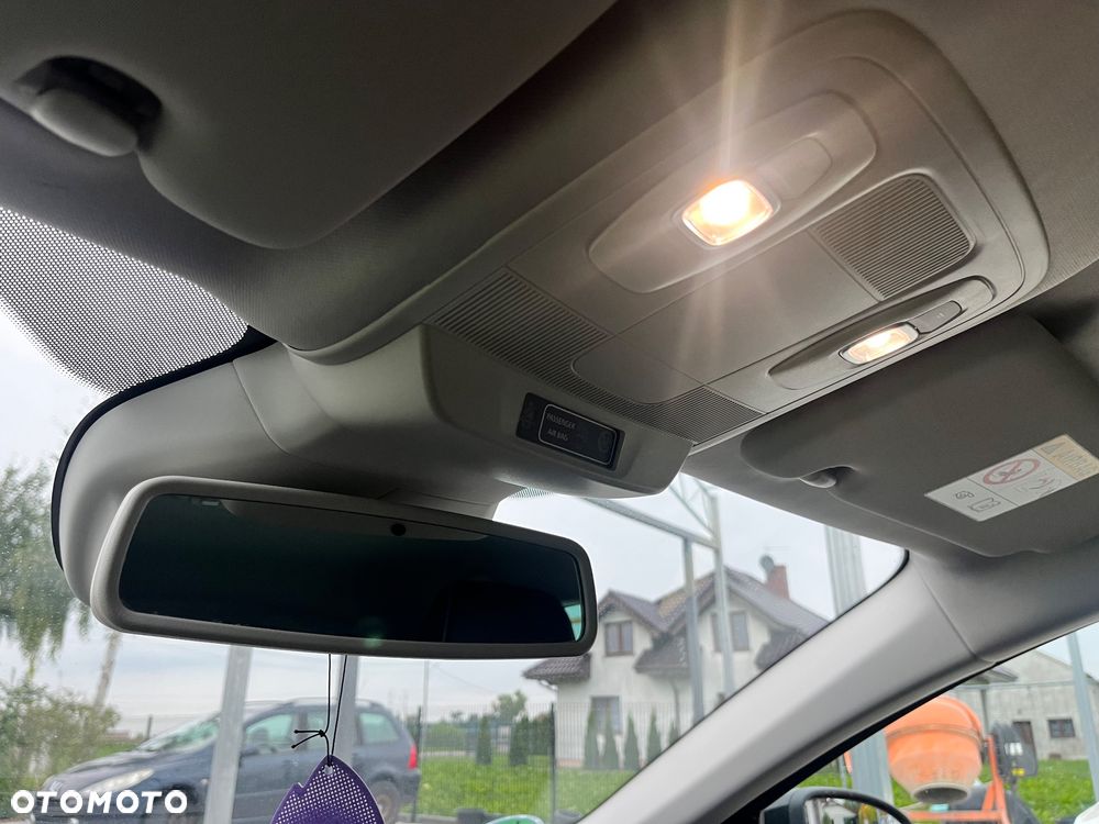 Renault Megane TCe 160 GPF EDC BOSE EDITION - 26